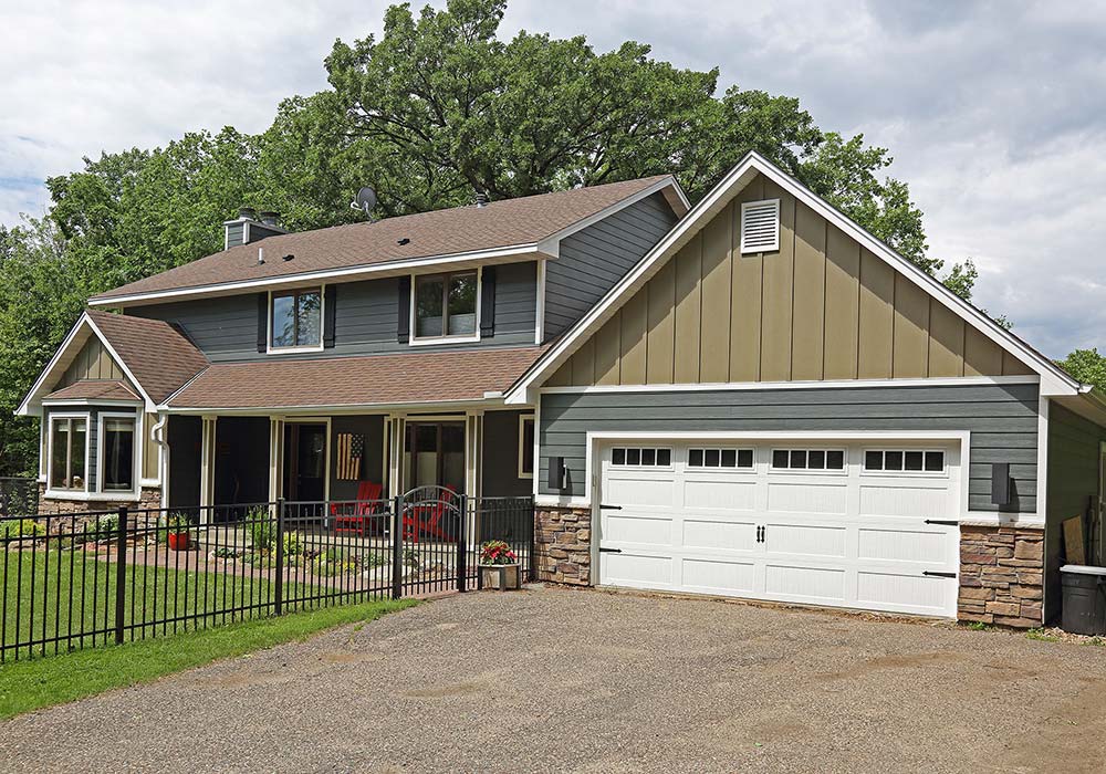 James Hardie Siding HardiePanel Vertical Woodstock Brown