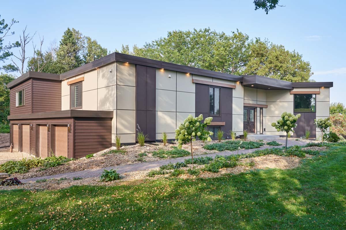 Siding Hardie Panel Cobblestone, Metal Soffits EDCO Prism Enduragrain Guiness, James Hardie Reveal Panel, Windows Lindsay Pinnacle