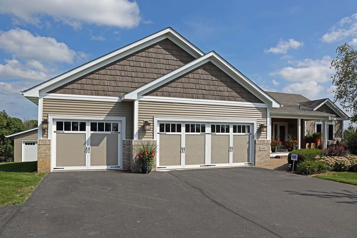 Roofing GAF Timberline Weathered Wood, Siding Mastic Carvedwood Woodgrain Pebblestone Clay