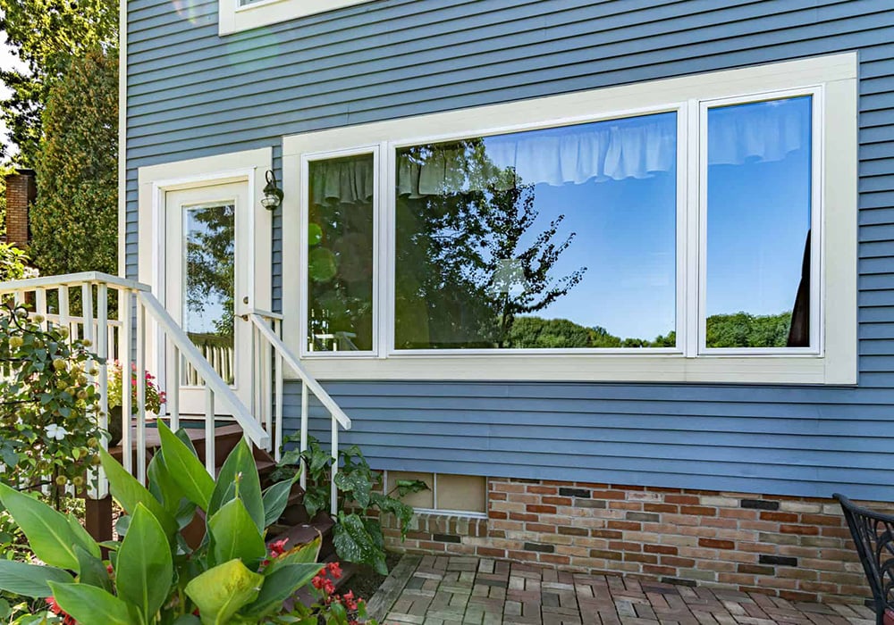 ProVia Picture Window with Casements