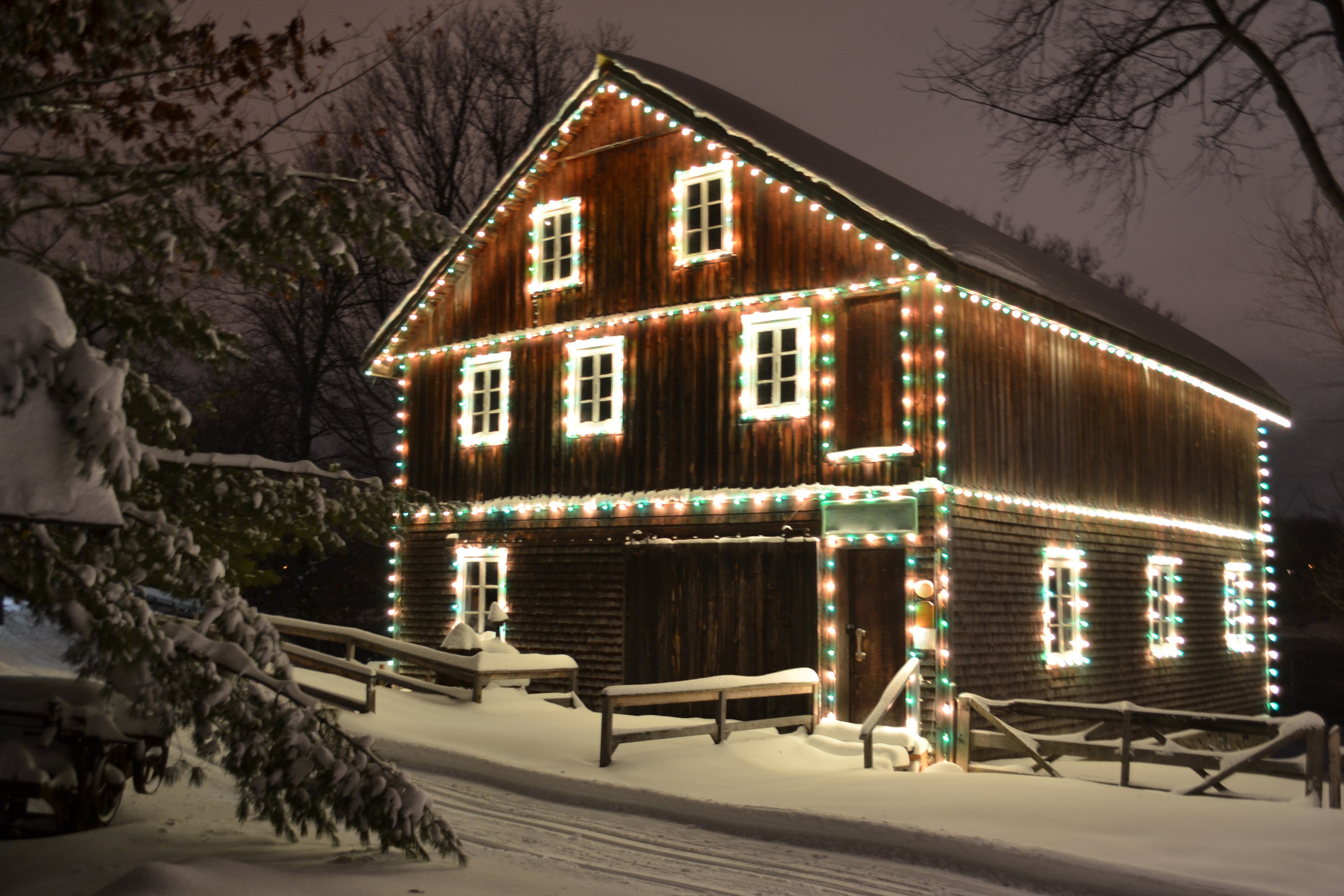 mn-blog-christmas-light-barn