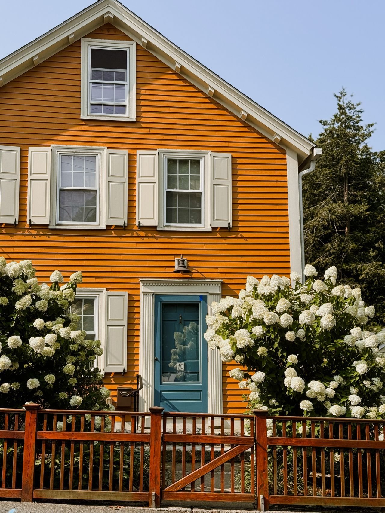 alana sousa 1723789-33491864 photo of a house with cedar siding